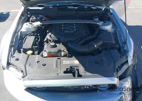 2013 Ford Mustang Gt Premium z USA, uszkodzony, nr VIN 1ZVBP8CF4D5267621